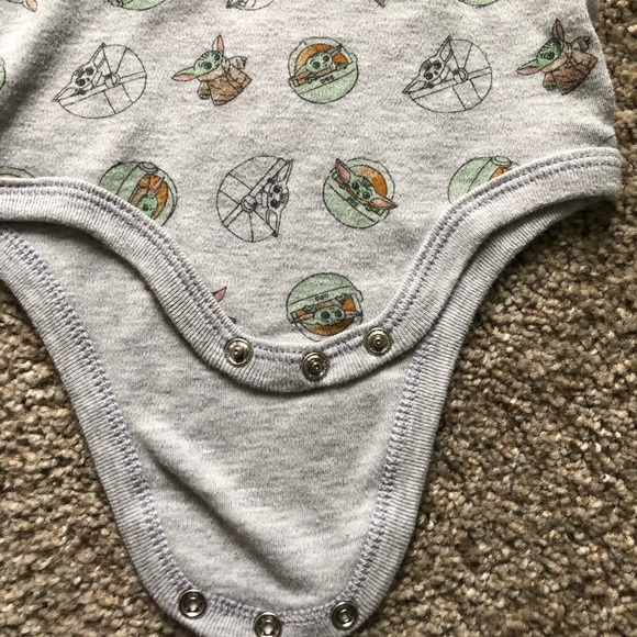 Star Wars Long sleeve Onesie 12 months - Picture 9 of 9